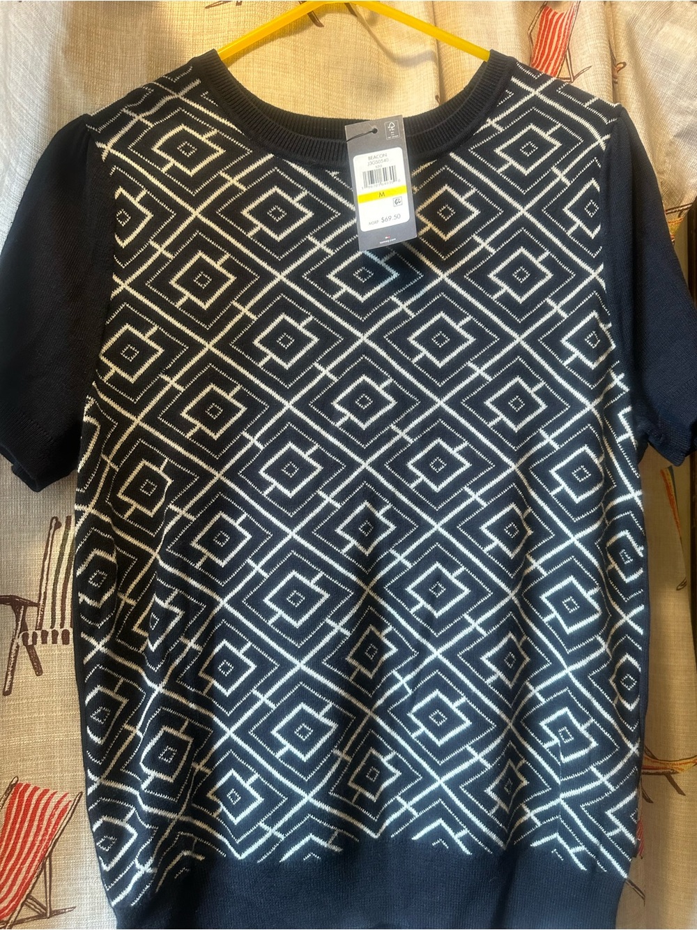 Tommy Hilfiger Women’s Navy Blue Geometric Knit Sweater Top Size M NWT